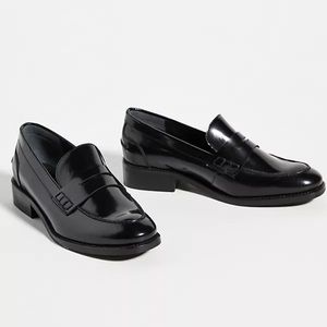 Liendo by Seychelles Classic Loafer